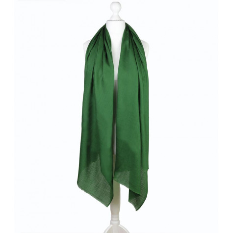 Elegancki zielony szal z wełny merynosa do eleganckiego płaszcza jesiennego