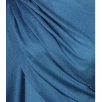 Elegancki  szal z wełny merynosa denim blue do eleganckiego płaszcza jesiennego